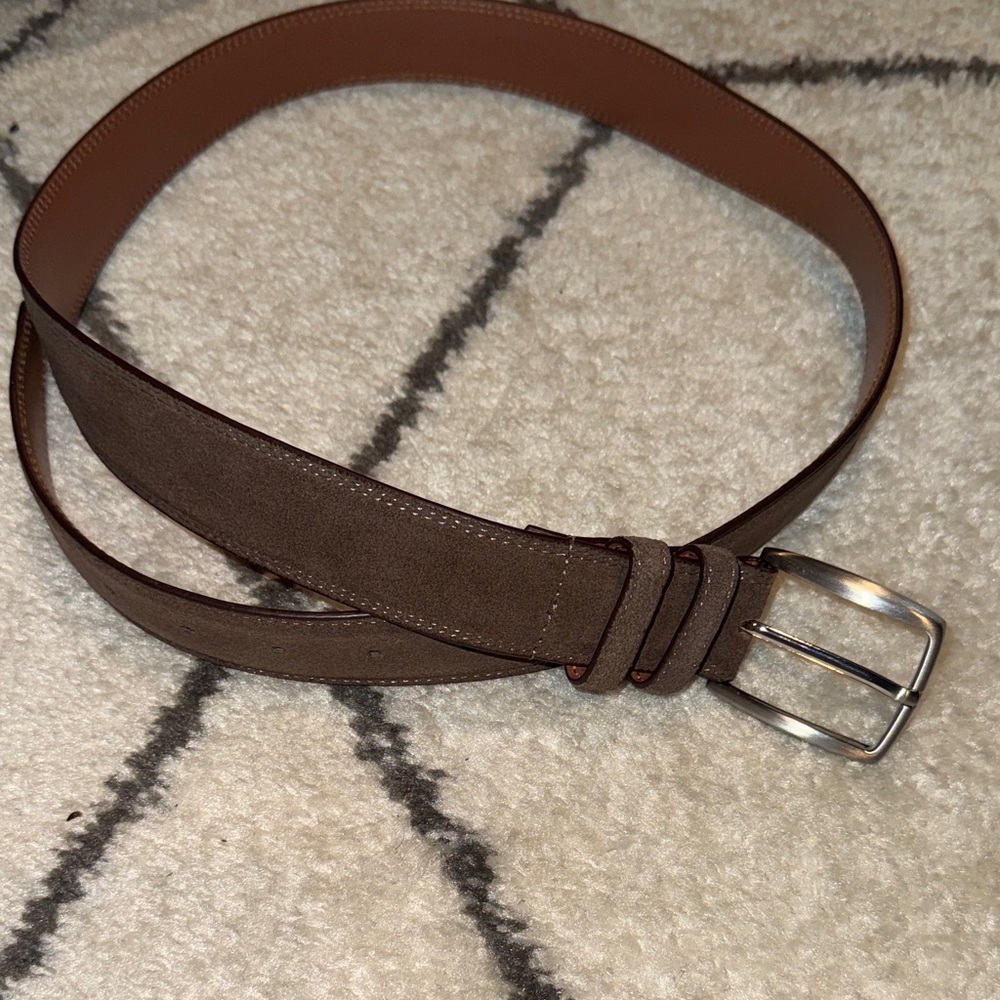 Elegant Brown Leather Men's Belt